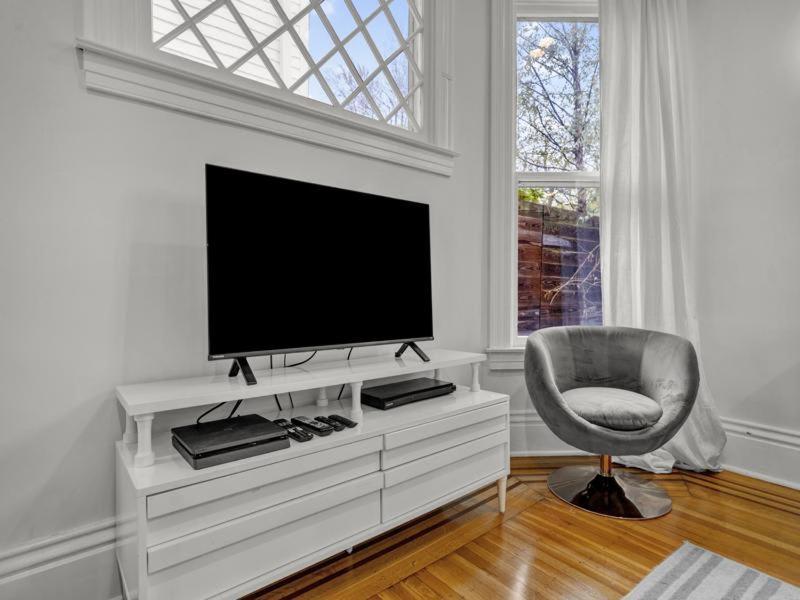 Modern 3br Cozy & Pet-friendly Retreat Louisville